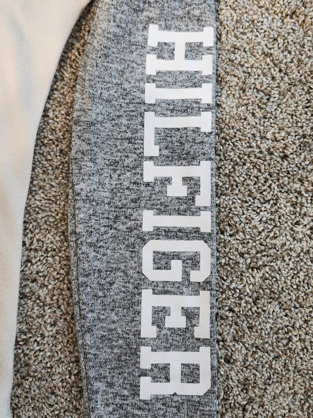 Tommy Hilfiger Two‑Tone Long Sleeve Henley Top – Cream & Gray – Size S – EUC - Picture 5 of 7